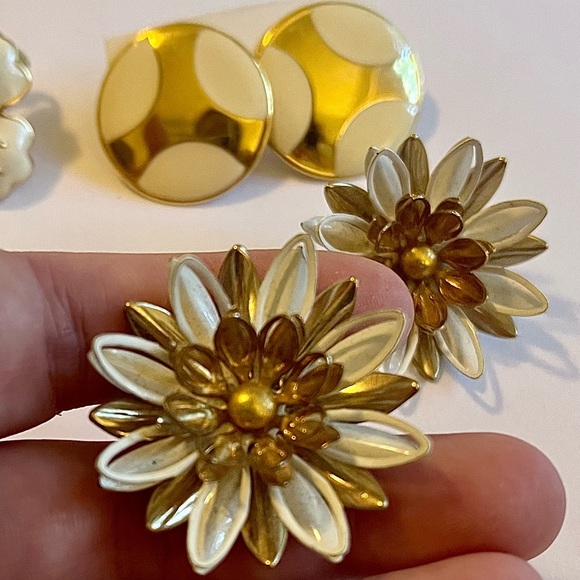 Set of 3 Vintage Earrings - Picture 2 of 3